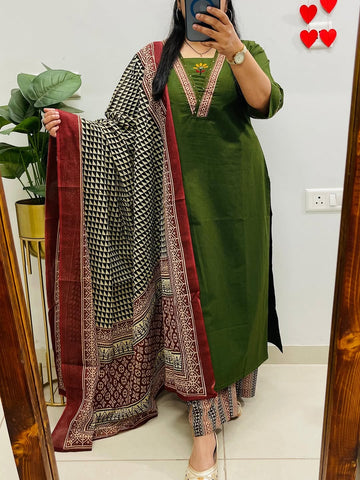 Graceful Olive Green Kurta Set with Printed Dupatta & Ethnic Pants